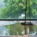 SPC ビニール床材の吸水率と膨張率はどれくらいですか?